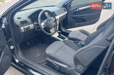 Хэтчбек Opel Astra 2008 в 
