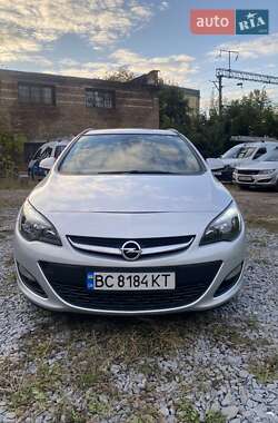 Универсал Opel Astra 2013 в 
