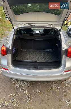 Универсал Opel Astra 2013 в 