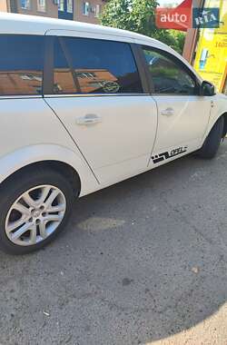 Универсал Opel Astra 2010 в 