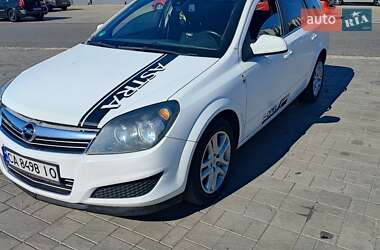 Универсал Opel Astra 2010 в 