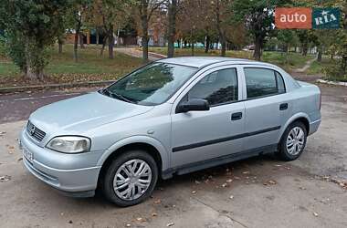 Седан Opel Astra 2004 в Вознесенську