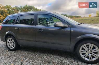 Універсал Opel Astra 2010 в  фото 7 Універсал Opel Astra 2010 в