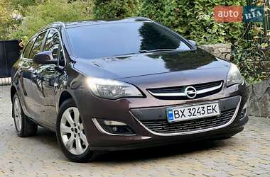 Универсал Opel Astra 2013 в 