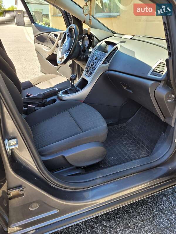 Хэтчбек Opel Astra 2011 в Дрогобыче фото 15 Хэтчбек Opel Astra 2011 в Дрогобыче