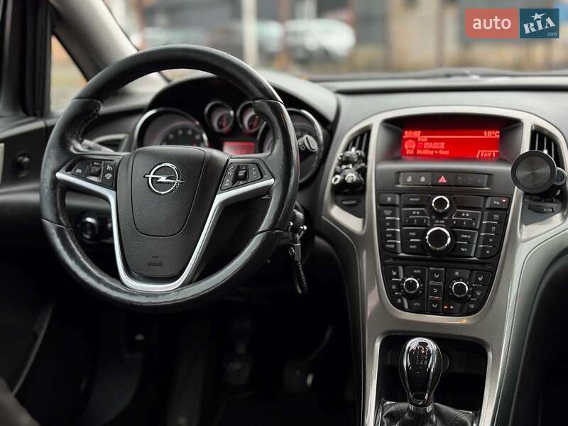 Универсал Opel Astra 2013 в Киеве фото 37 Универсал Opel Astra 2013 в Киеве