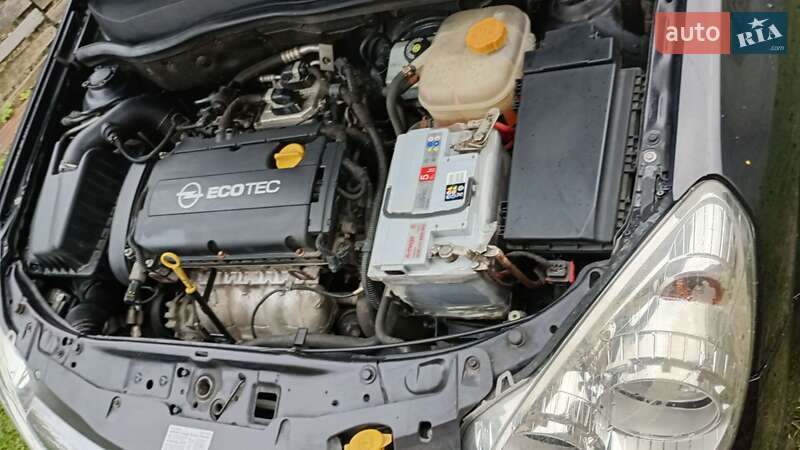 Универсал Opel Astra 2008 в Хырове