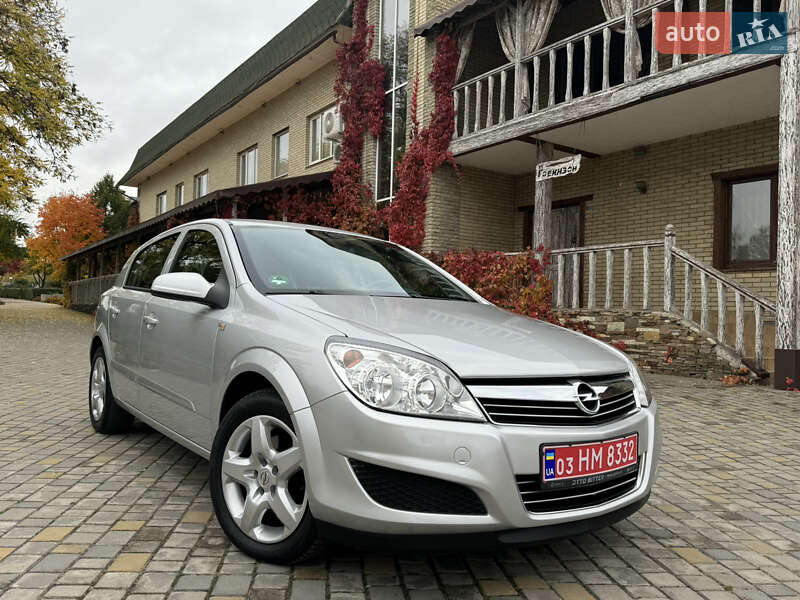 Хэтчбек Opel Astra 2008 в Харькове