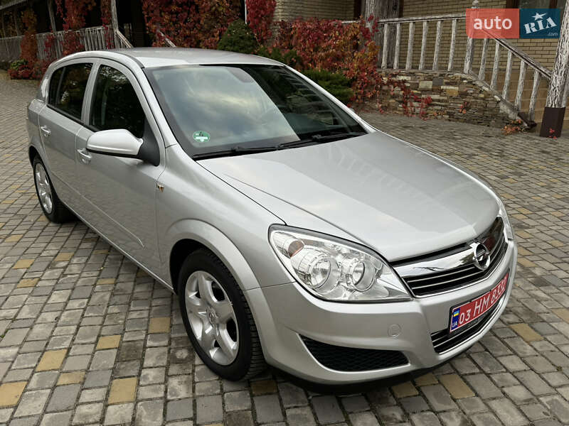 Хэтчбек Opel Astra 2008 в Харькове