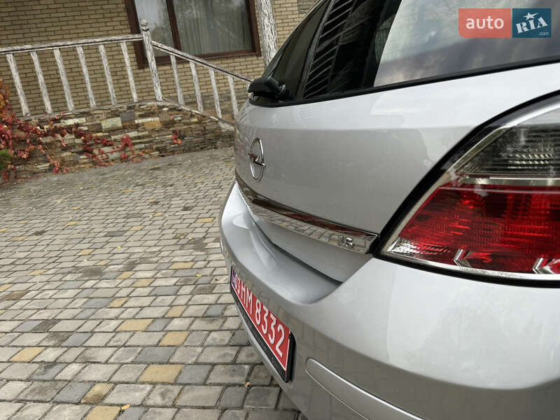 Хэтчбек Opel Astra 2008 в Харькове