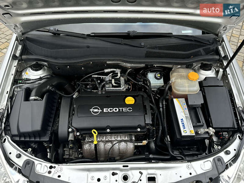 Хэтчбек Opel Astra 2008 в Харькове