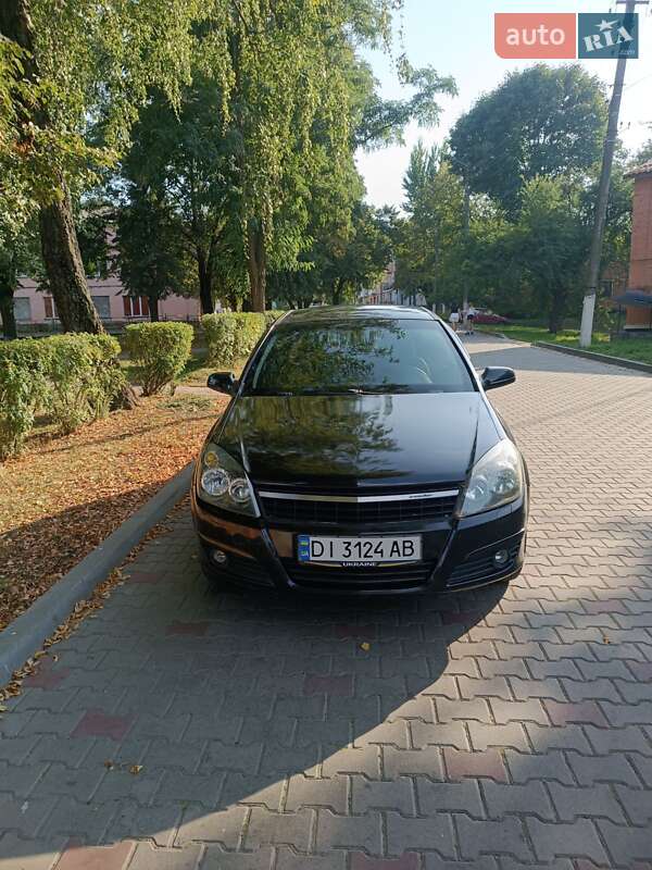 Хетчбек Opel Astra 2006 в Бурштині