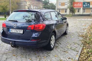 Универсал Opel Astra 2011 в 