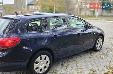 Универсал Opel Astra 2011 в 