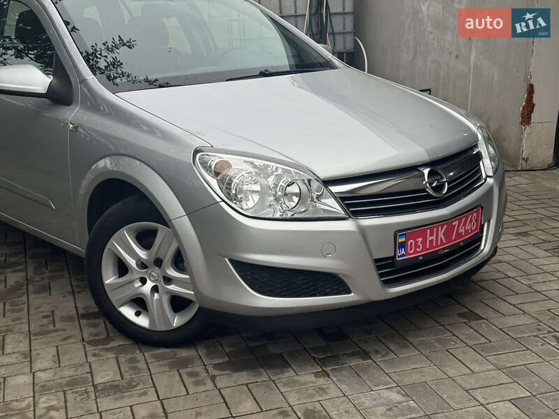Opel Astra 2009 Opel Astra 2009