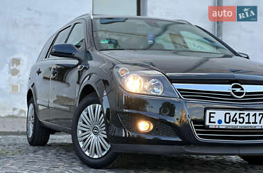 Универсал Opel Astra 2006 в 