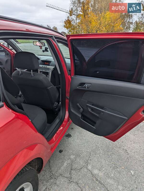 Универсал Opel Astra 2009 в Звягеле фото 28 Универсал Opel Astra 2009 в Звягеле