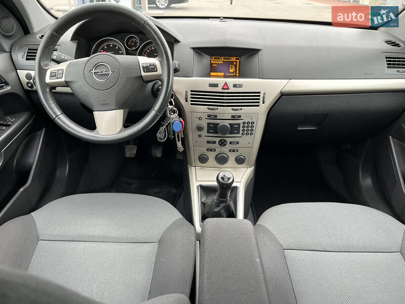 Универсал Opel Astra 2007 в Кривом Роге