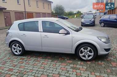 Хэтчбек Opel Astra 2010 в Ивано-Франковске