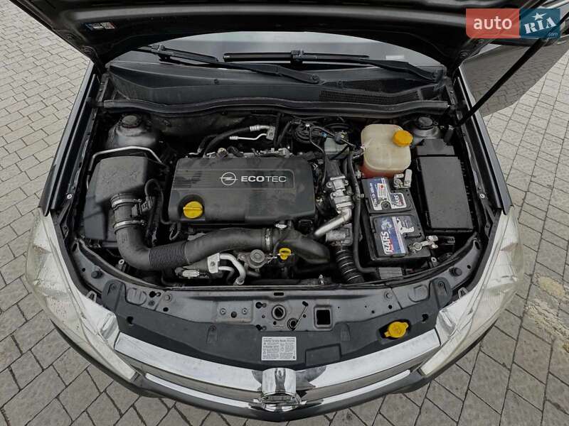 Универсал Opel Astra 2009 в Львове