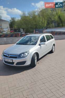 Универсал Opel Astra 2006 в Ровно