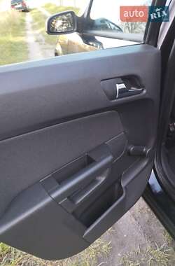 Хэтчбек Opel Astra 2004 в 