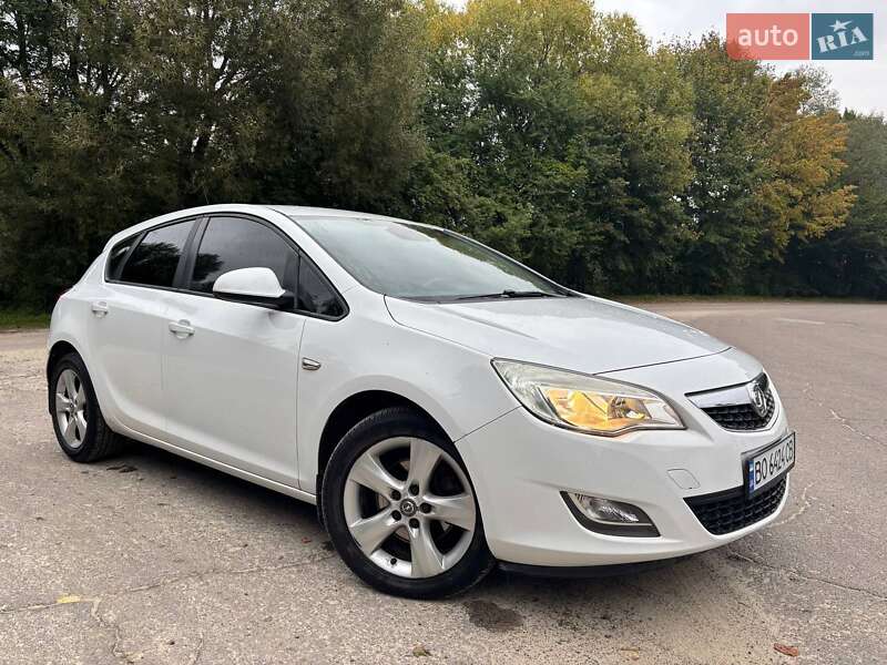Хэтчбек Opel Astra 2010 в Жовкве фото 15 Хэтчбек Opel Astra 2010 в Жовкве