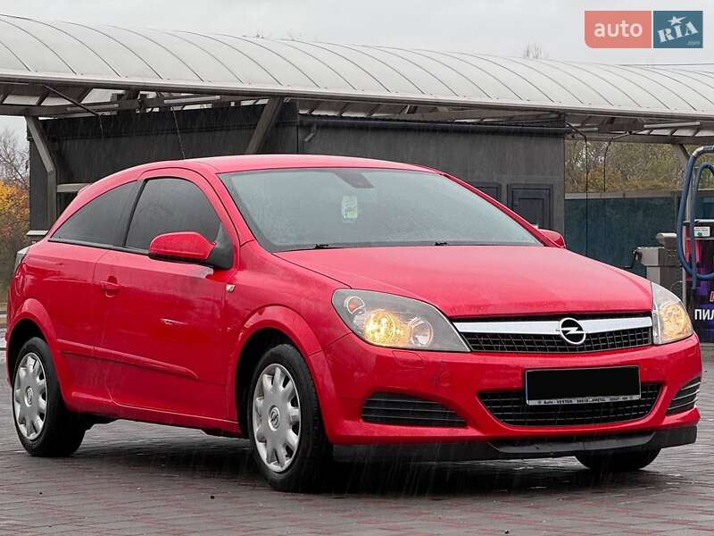 Купе Opel Astra 2008 в Запорожье