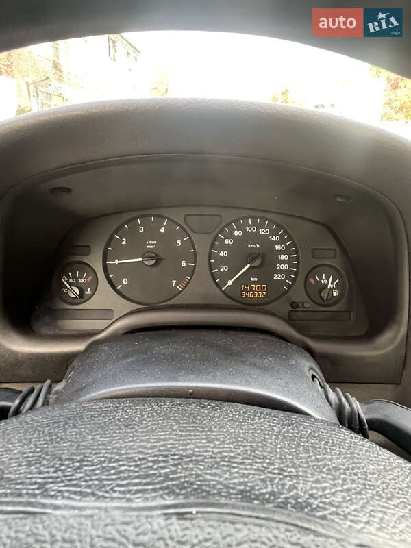 Седан Opel Astra 2000 в Житомире