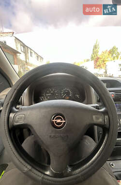 Седан Opel Astra 2000 в 