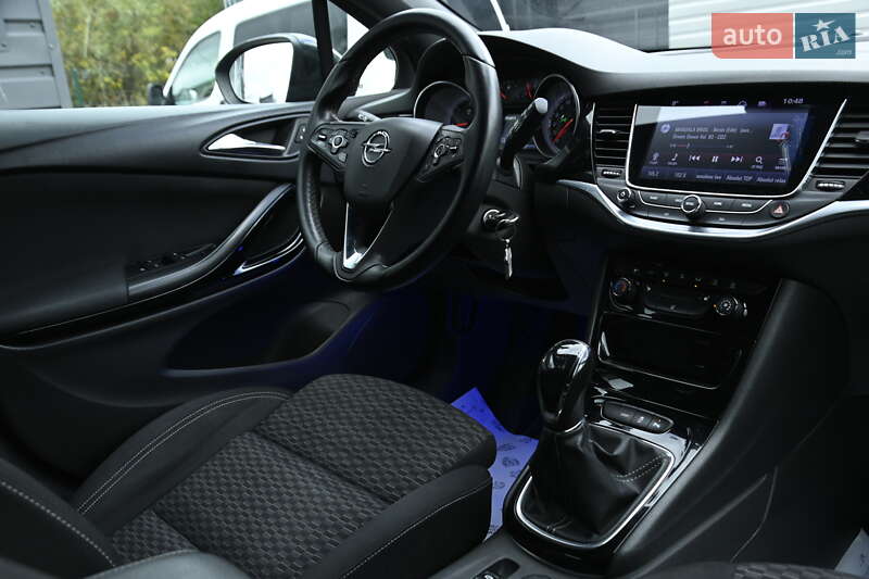Универсал Opel Astra 2016 в Бердичеве