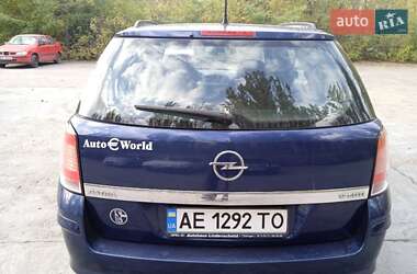 Универсал Opel Astra 2006 в 