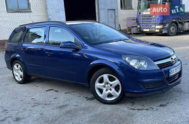 Универсал Opel Astra 2005 в  фото 2 Универсал Opel Astra 2005 в