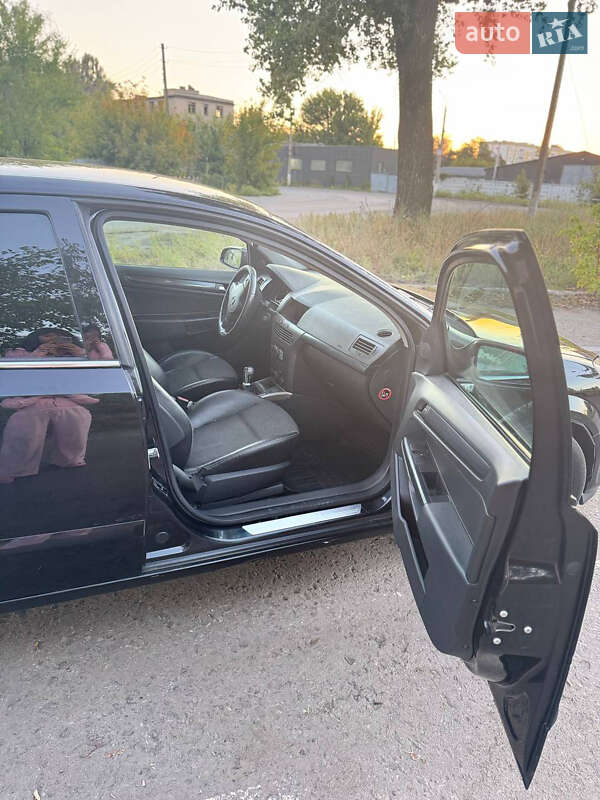 Хетчбек Opel Astra 2005 в Слов'янську