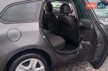 Универсал Opel Astra 2011 в 