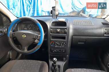 Универсал Opel Astra 2000 в 
