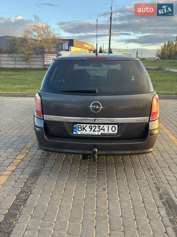 Универсал Opel Astra 2010 в Костополе фото 5 Универсал Opel Astra 2010 в Костополе