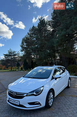 Хэтчбек Opel Astra 2017 в 
