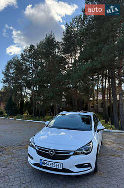Хэтчбек Opel Astra 2017 в 