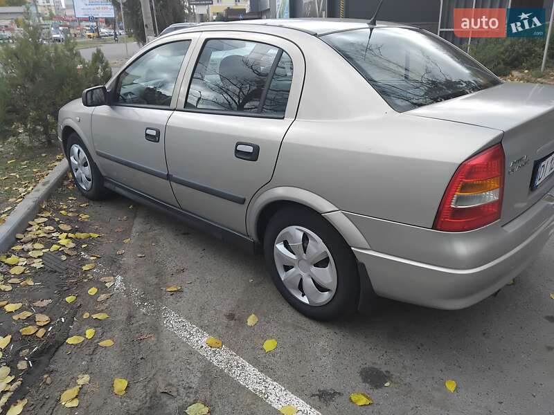 Седан Opel Astra 2007 в Полтаве фото 4 Седан Opel Astra 2007 в Полтаве