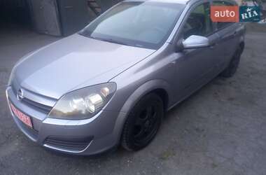 Хэтчбек Opel Astra 2005 в Звенигородке