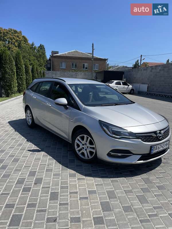 Универсал Opel Astra 2019 в Кропивницком