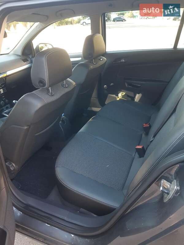Универсал Opel Astra 2009 в Черкассах фото 12 Универсал Opel Astra 2009 в Черкассах