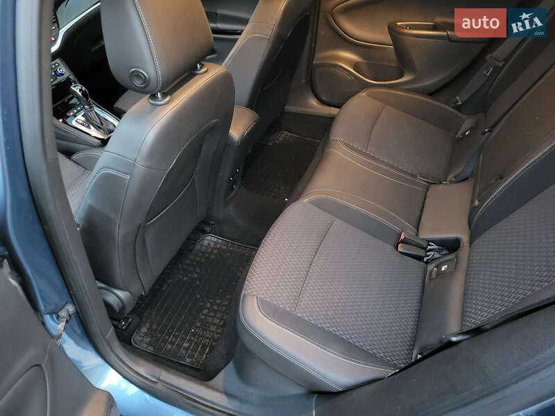 Универсал Opel Astra 2017 в Ужгороде