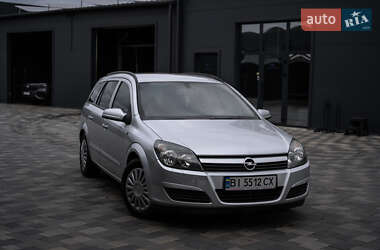Универсал Opel Astra 2004 в Полтаве