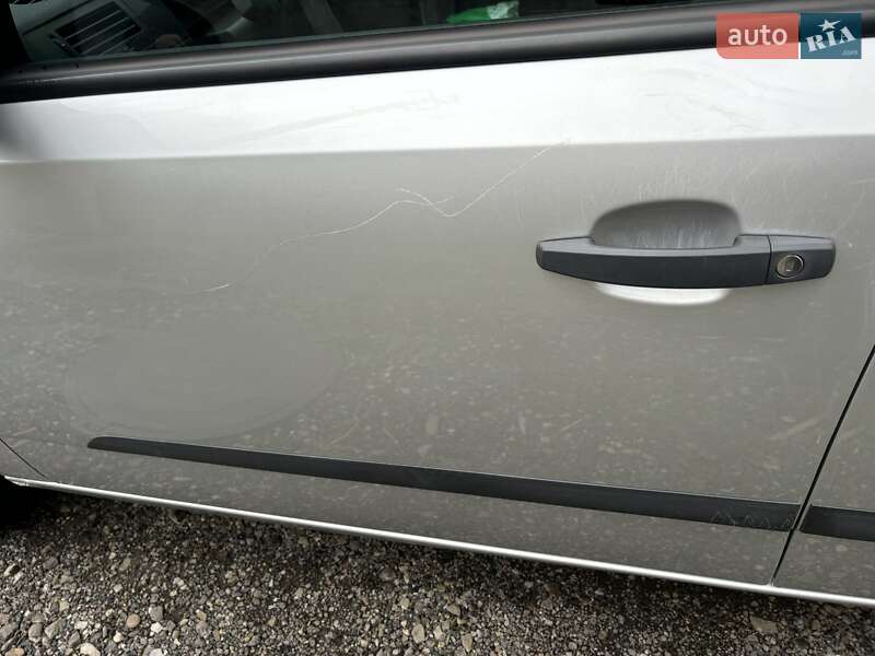 Хэтчбек Opel Astra 2009 в Ивано-Франковске фото 17 Хэтчбек Opel Astra 2009 в Ивано-Франковске