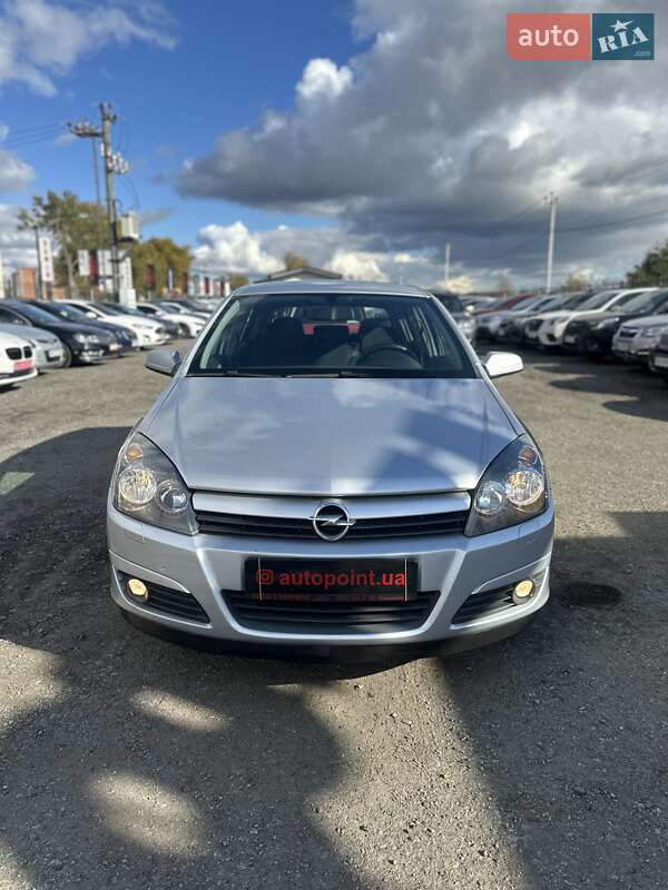 Хэтчбек Opel Astra 2005 в Белогородке