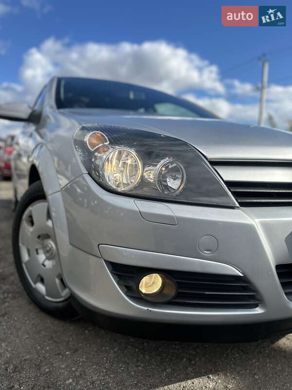 Хэтчбек Opel Astra 2005 в Белогородке