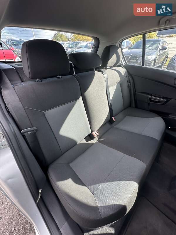 Хэтчбек Opel Astra 2005 в Белогородке