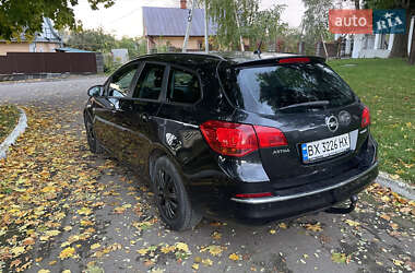 Універсал Opel Astra 2012 в 